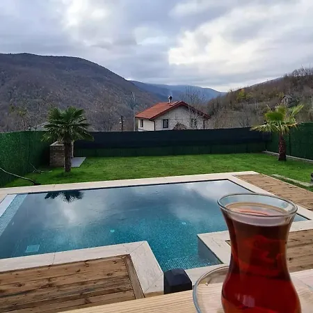 Sapanca Royal Bungalov אכסניה סקרייה